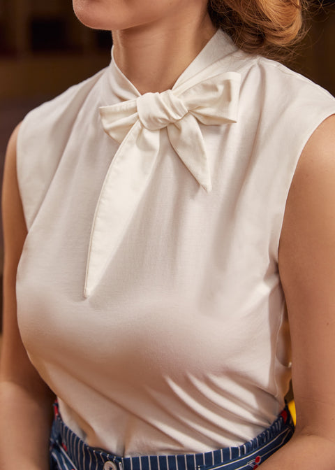 Retro Rendezvous top med bindekrave-1