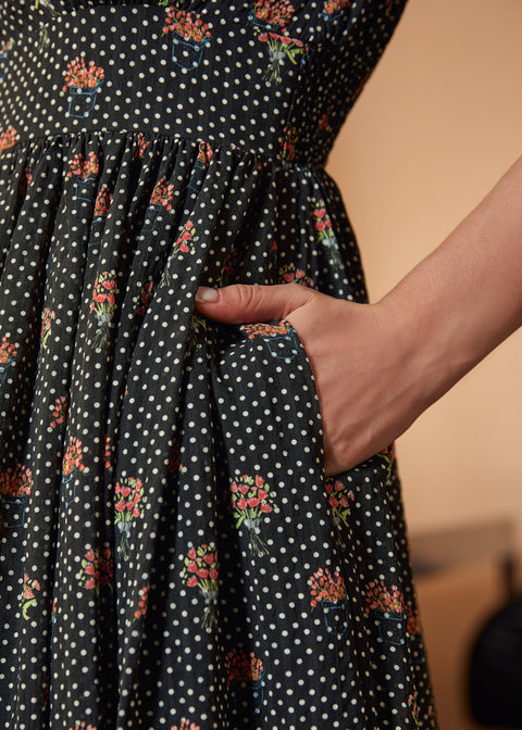 Sound of the Music-kjole med kappeærmer-2