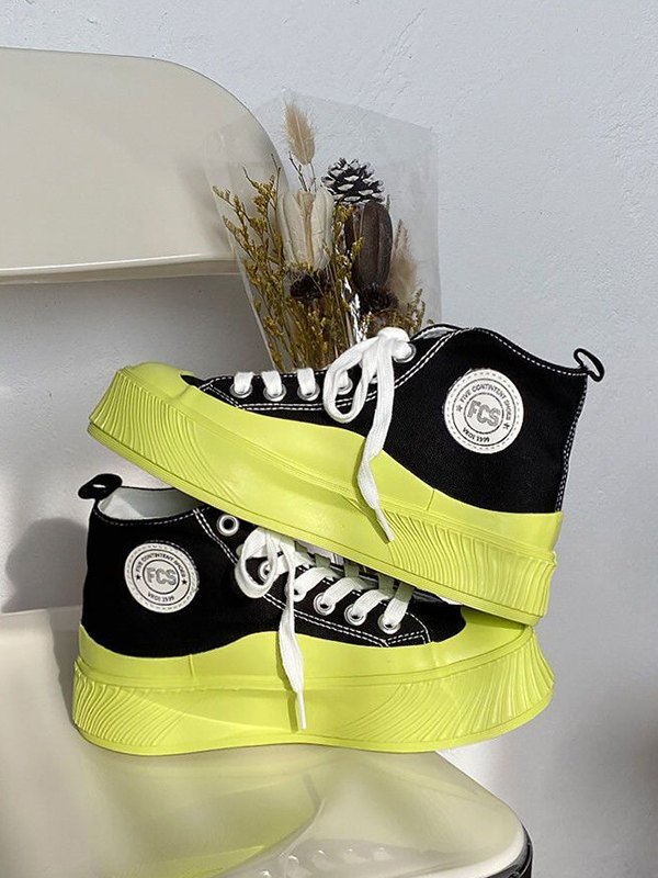 Contrast Sole High Top Sneaker-2
